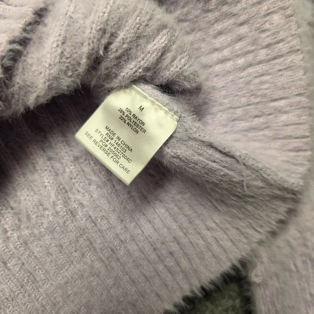 Hippie Rose Womens Medium Lavender Haze Eyelash Knit Cropped Sweater